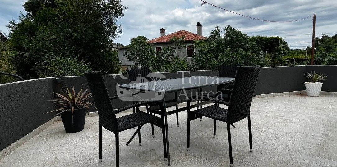 Casa Malinska, Malinska-Dubašnica, 360m2