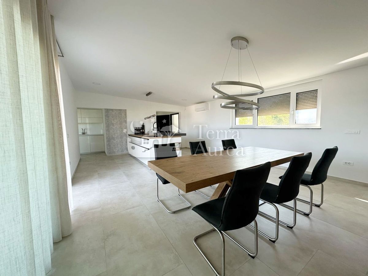 Appartamento Malinska, Malinska-Dubašnica, 160m2