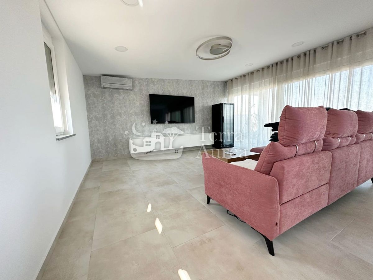 Appartamento Malinska, Malinska-Dubašnica, 160m2