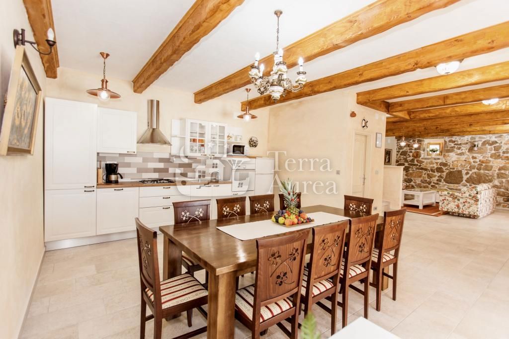 Villa Vrbnik, 150m2