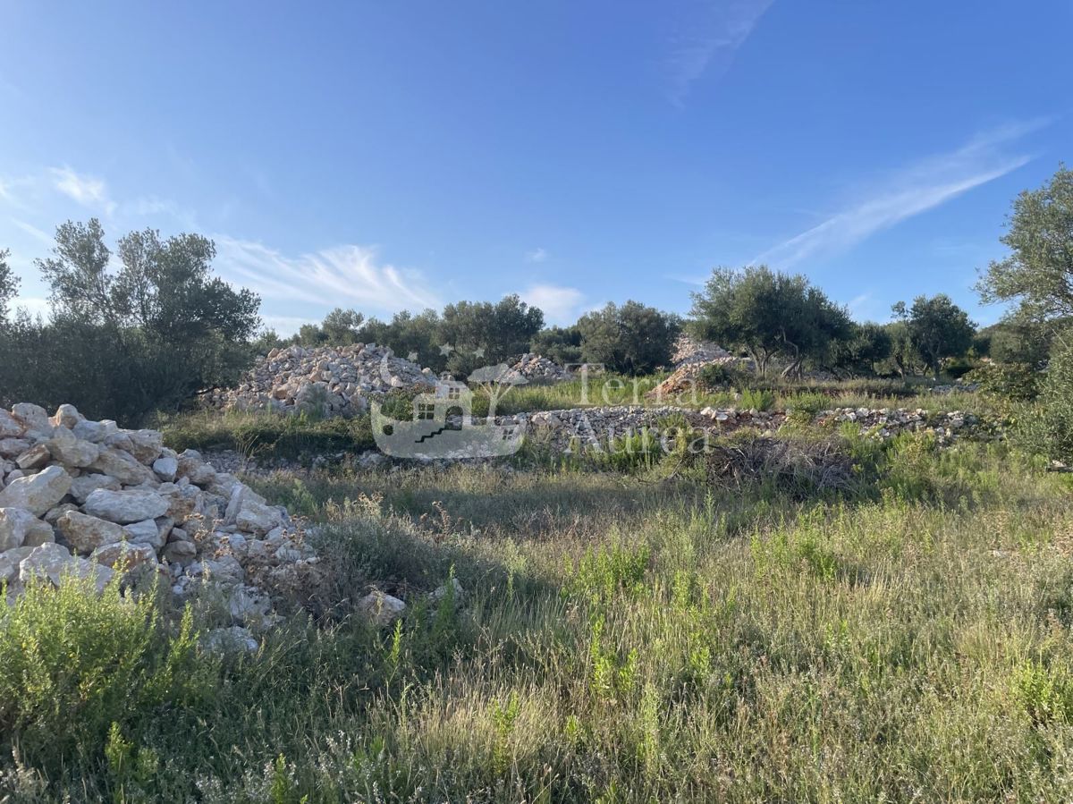 Terreno edificabile Krk, 718,43m2