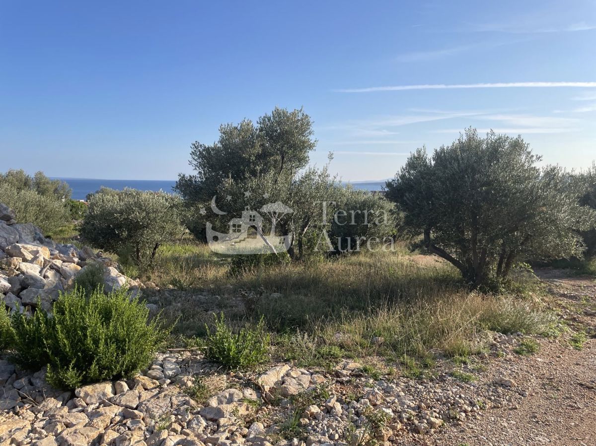 Terreno edificabile Krk, 718,43m2