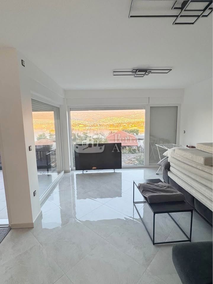 Appartamento Šilo, Dobrinj, 100m2