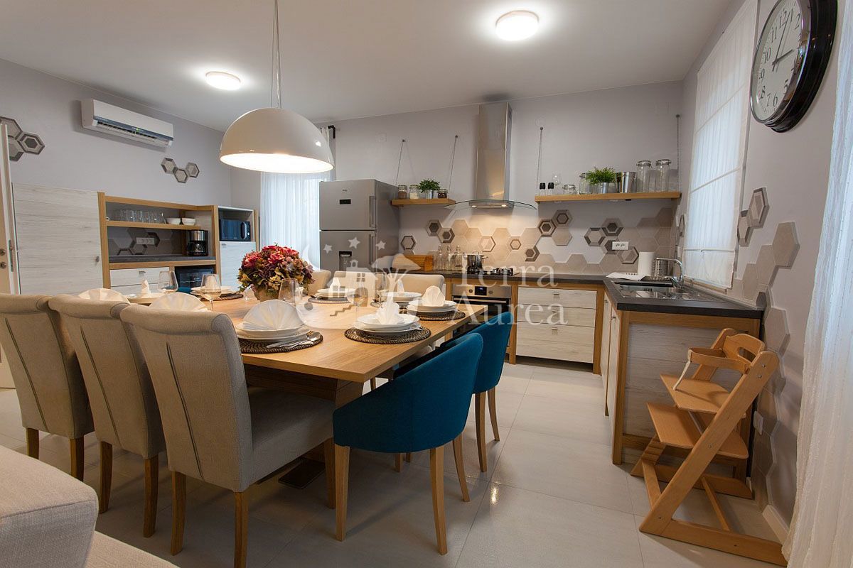 Villa Dobrinj, 185m2