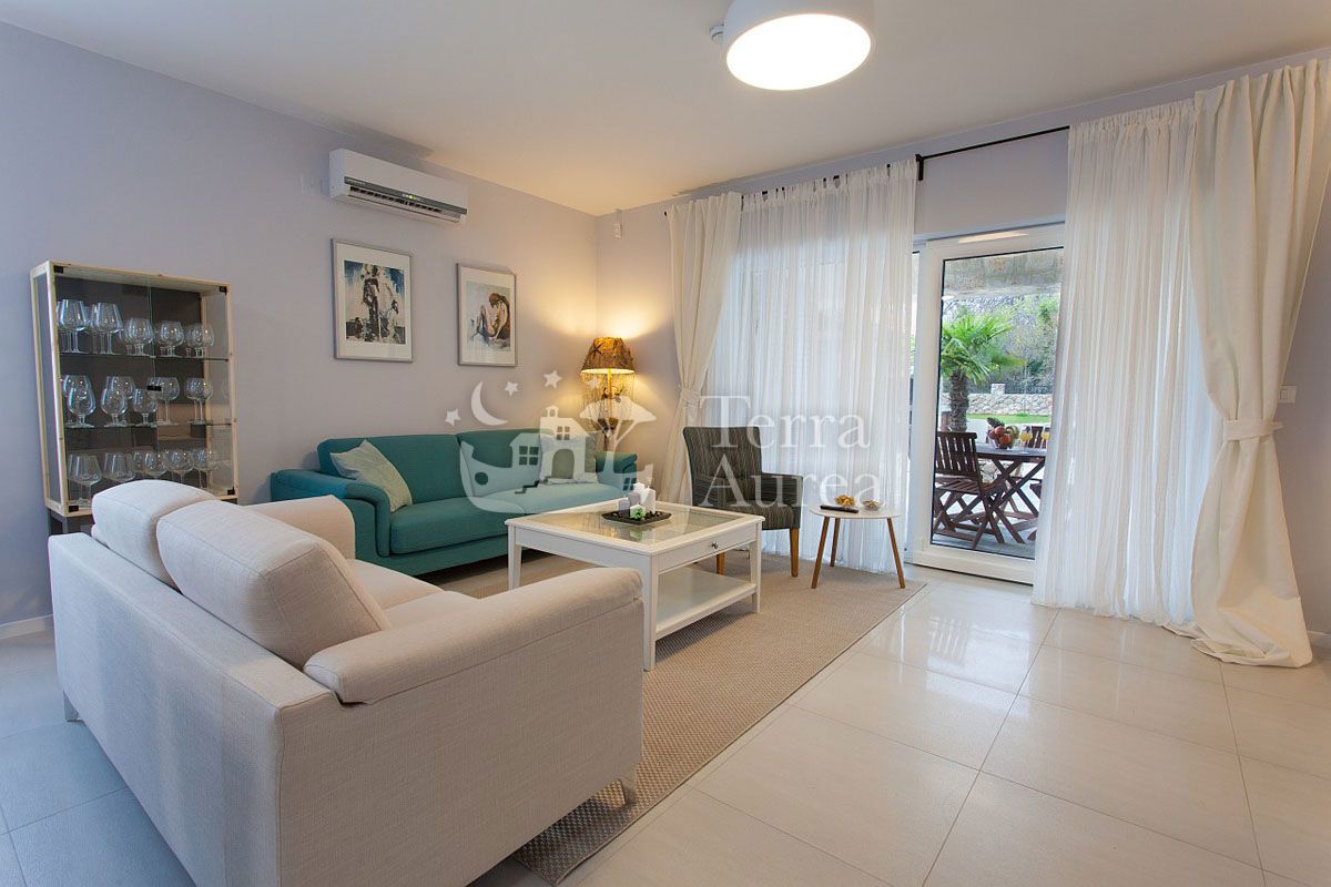 Villa Dobrinj, 185m2