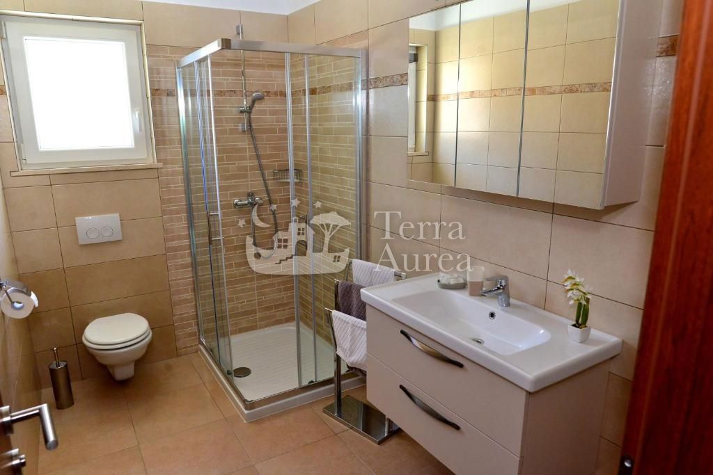 Casa Malinska, Malinska-Dubašnica, 570m2