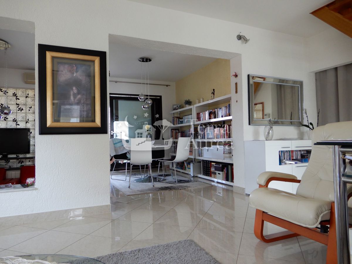 Casa Malinska, Malinska-Dubašnica, 300m2