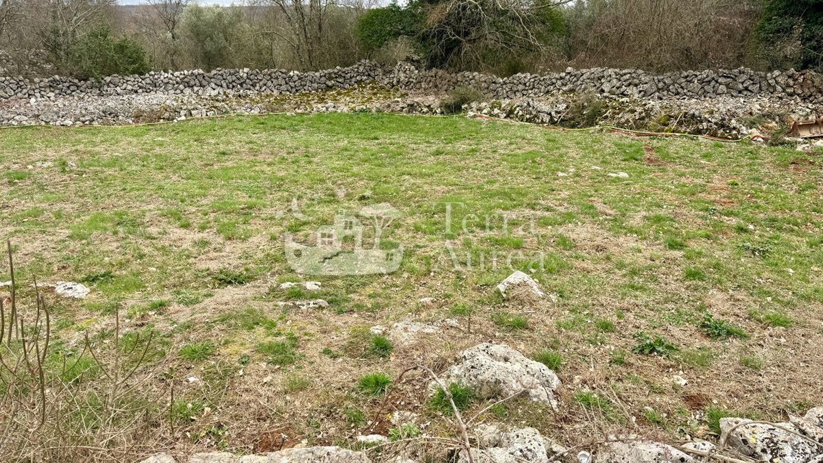 Terreno agriculturale Malinska, Malinska-Dubašnica, 800m2