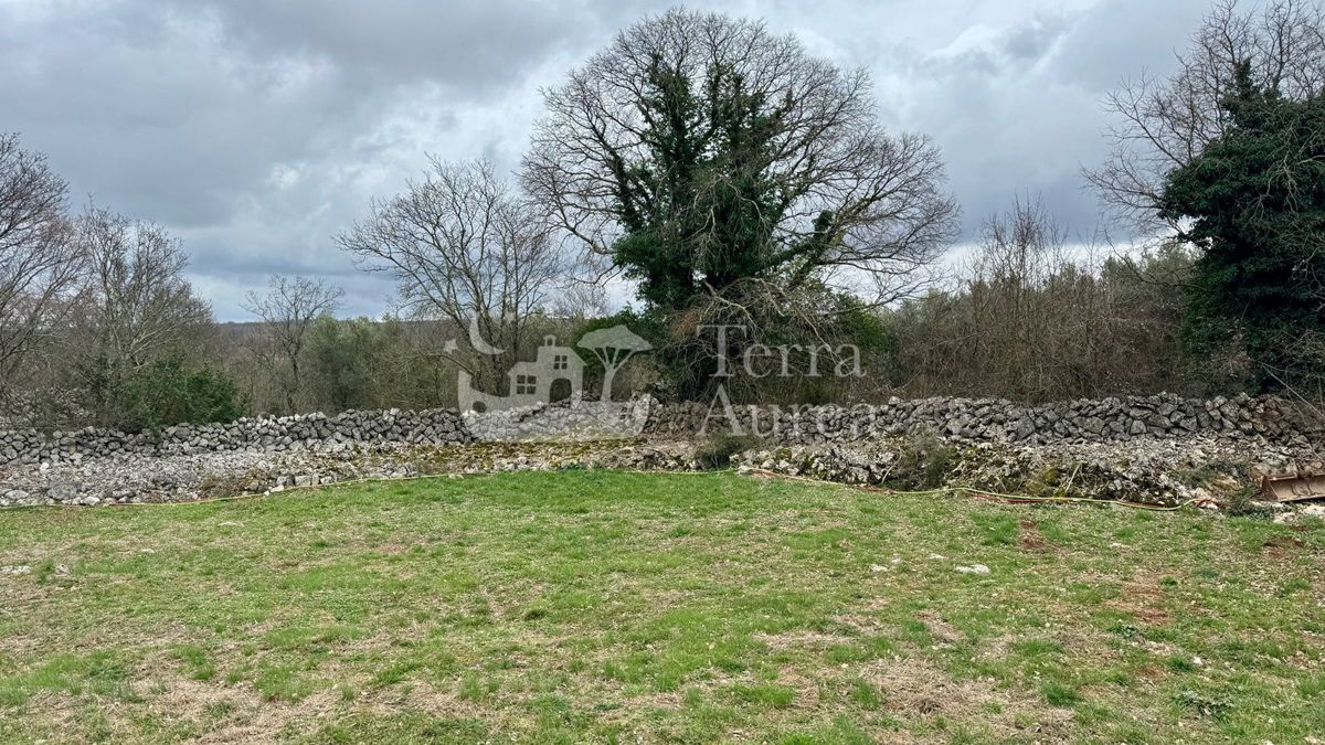 Terreno agriculturale Malinska, Malinska-Dubašnica, 800m2