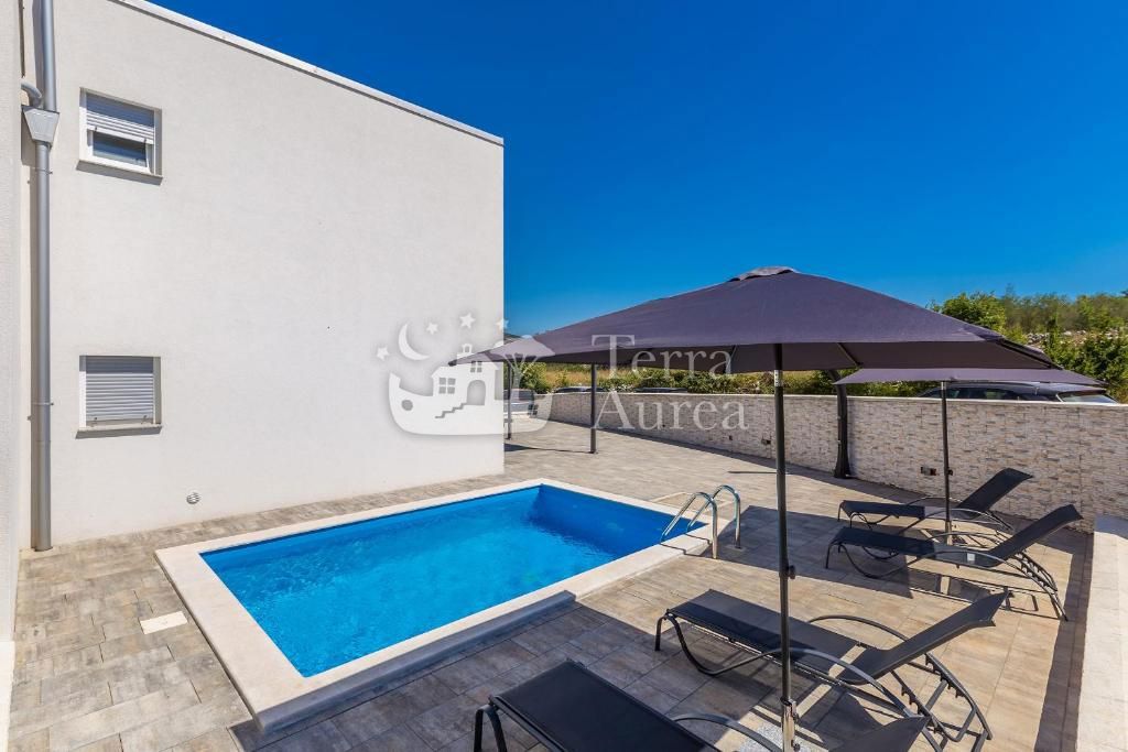 Casa Malinska, Malinska-Dubašnica, 122m2