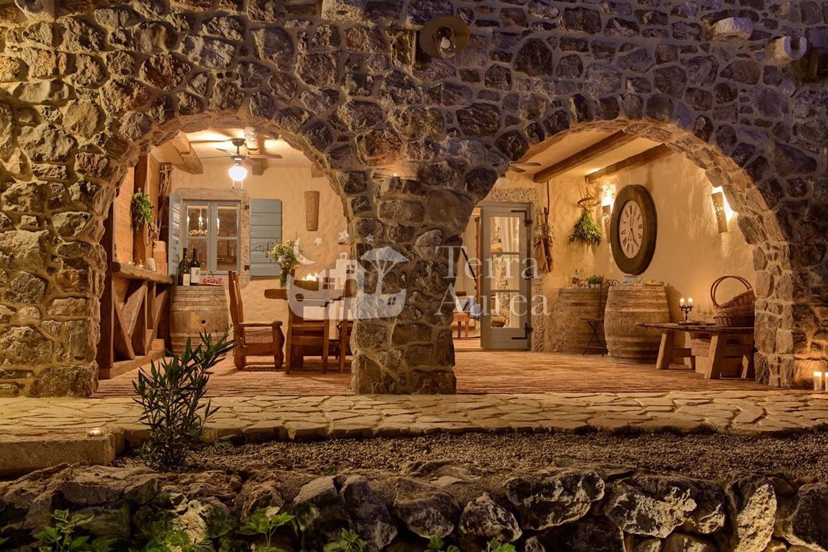 Villa Malinska, Malinska-Dubašnica, 270m2