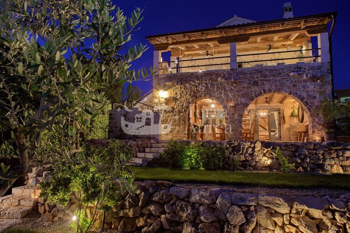 Villa Malinska, Malinska-Dubašnica, 270m2