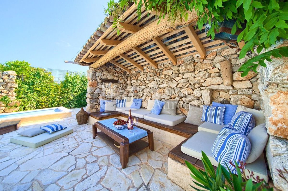 Villa Malinska, Malinska-Dubašnica, 270m2