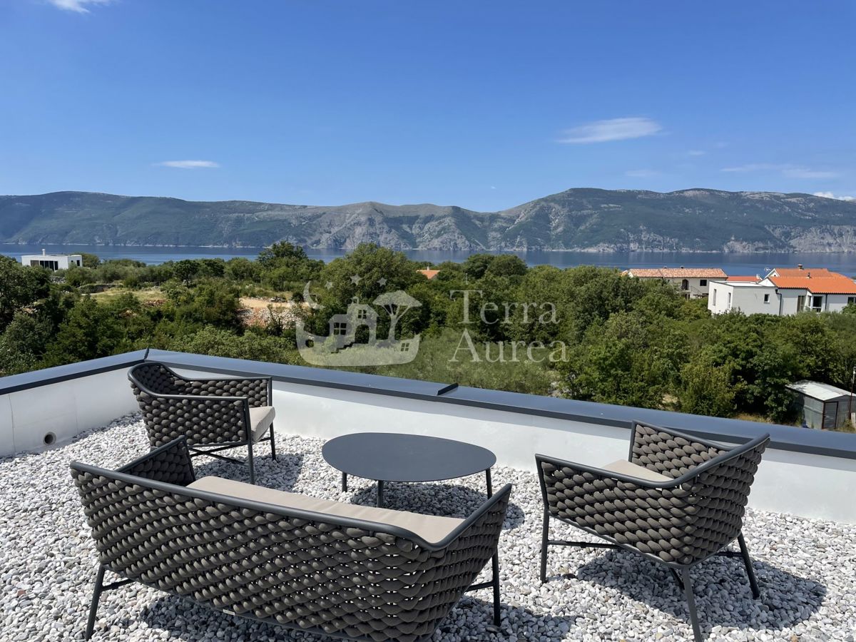 Villa mediterranea con vista mare, Brzac, isola di Krk