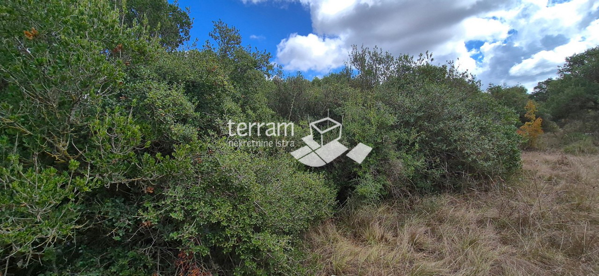 Istria, Pola, via Medulinska, terreno agricolo 6200 m2, #vendita