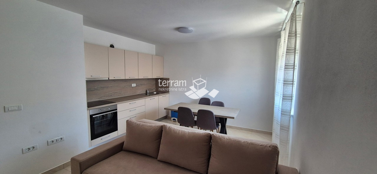 Istra, Peroj, appartamento al secondo piano di un piccolo edificio residenziale, 64,13 m2, 2 camere da letto + soggiorno con angolo cottura, parcheggio, NUOVO!! #vendita