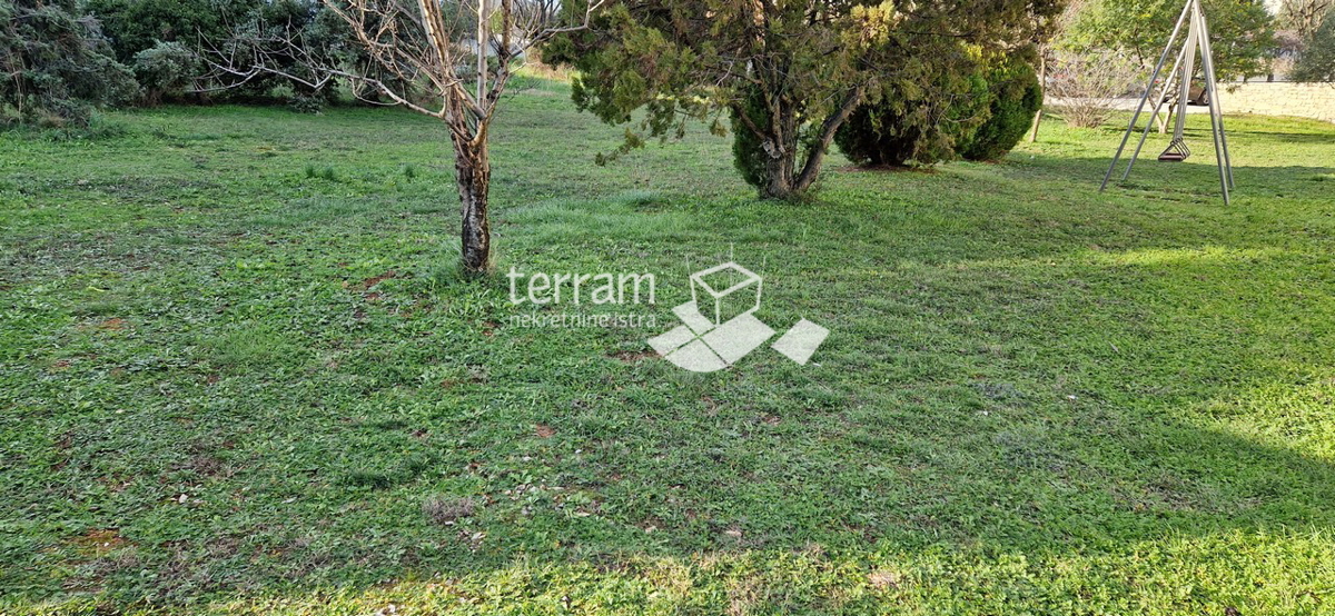 Istria, Lisignano, casa indipendente 733m2 con vista mare, giardino 2155m2 in vendita