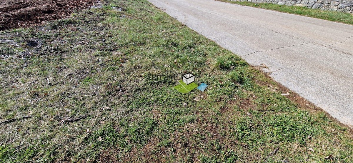 Istria, Tinjan, terreno edificabile 1490m2 con permesso di costruzione per una casa con piscina in vendita