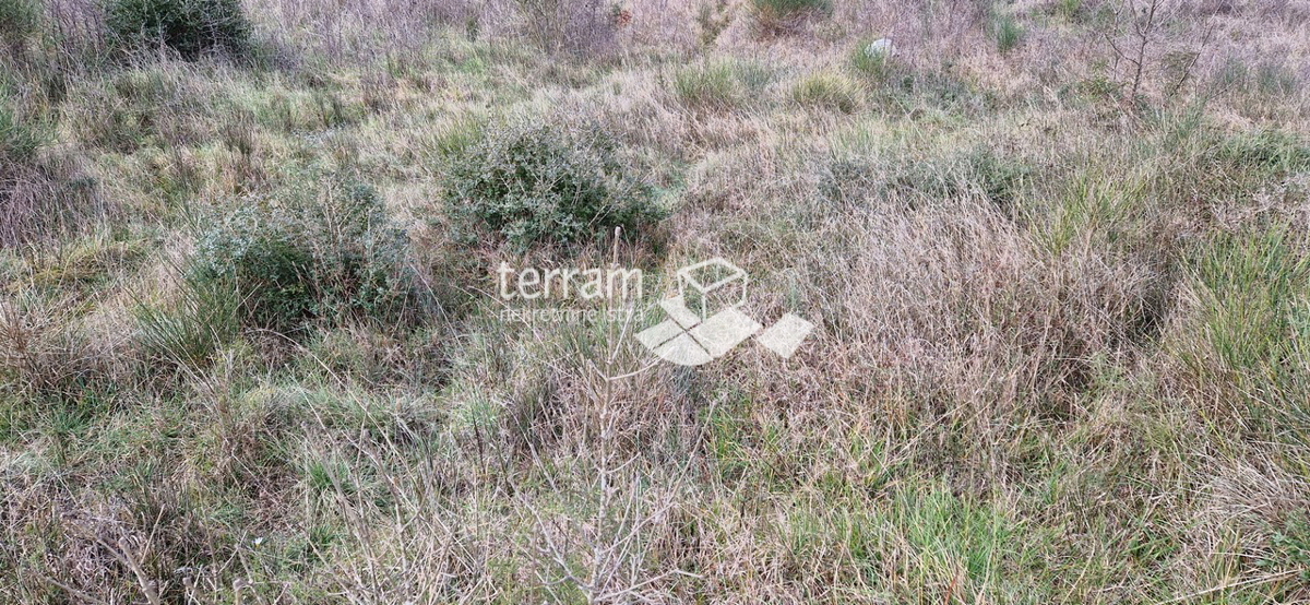 Istria, Medulin, terreno edificabile 526m2 con vista mare in vendita