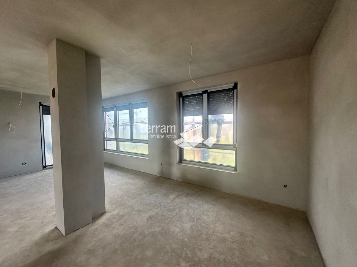 Istria, Pola, Štinjan, appartamento 126,22 m2, 3 camere da letto + soggiorno, II. piano, posto auto, vicino al mare, NUOVO!! #vendita