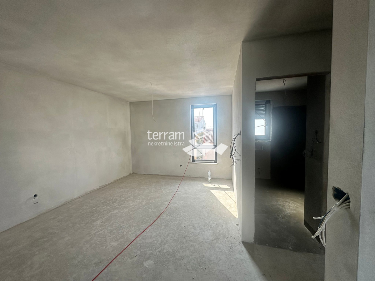 Istria, Pola, Štinjan, appartamento 126,22 m2, 3 camere da letto + soggiorno, II. piano, posto auto, vicino al mare, NUOVO!! #vendita