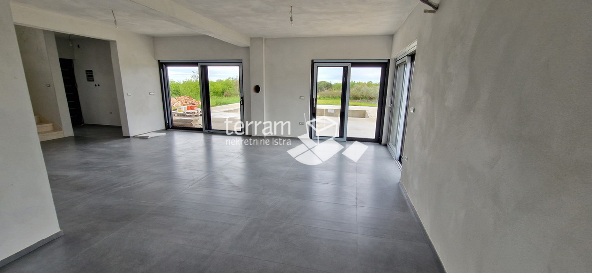 Istria, Loborika, casa 165m2, piscina 32m2 con giardino 895m in vendita