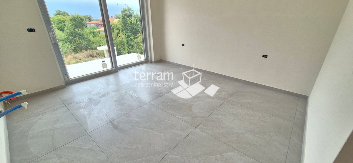 Istria, Ližnjan, Šišan, casa 360m2, piscina, giardino 588m2, NUOVA #vendita