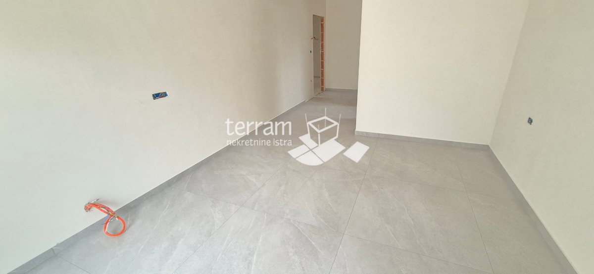 Istria, Ližnjan, Šišan, casa 360m2, piscina, giardino 588m2, NUOVA #vendita