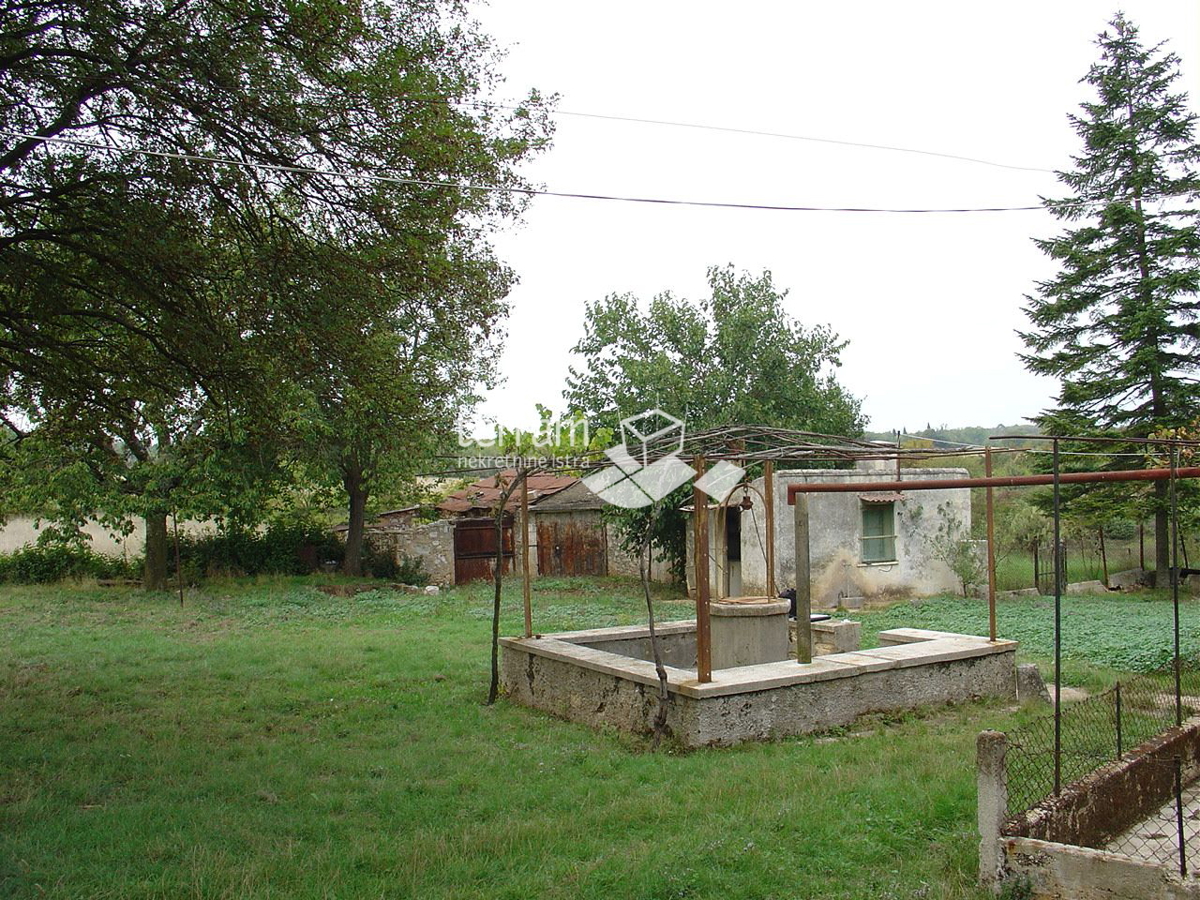 Istria, dintorni di Barban, proprietà con permesso di costruzione, 11153m2