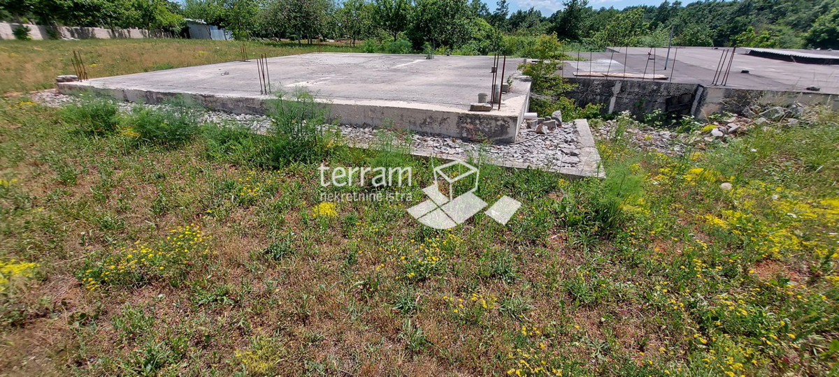 Istria, Lindar, costruzione iniziata, 229m2, 2000m2 di giardino!