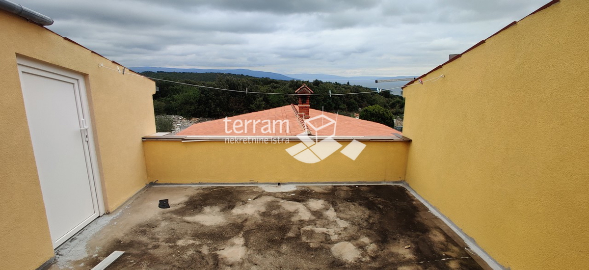 Istria, Marčana, Kavran, casa indipendente 259m2 con giardino di 300m2, in vendita