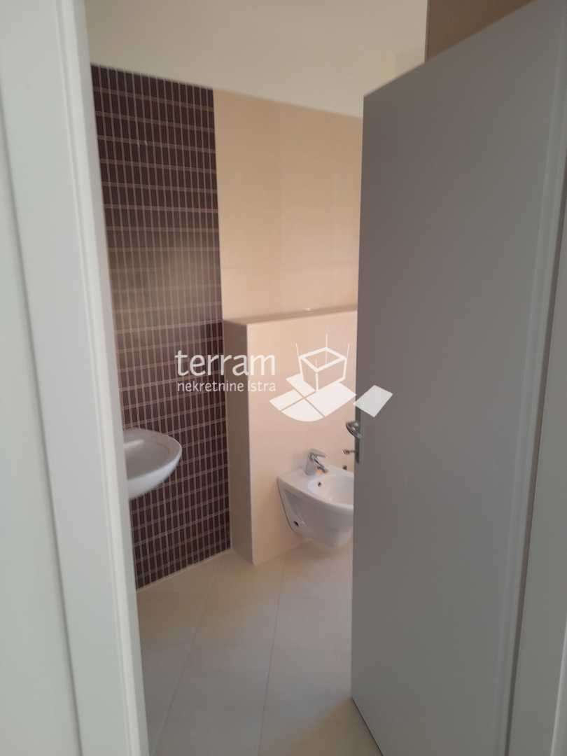 Istra, Pula, Centar, appartamento 88,07m2, 2 camere da letto + soggiorno con angolo cottura, primo piano, ascensore, garage, #vendita