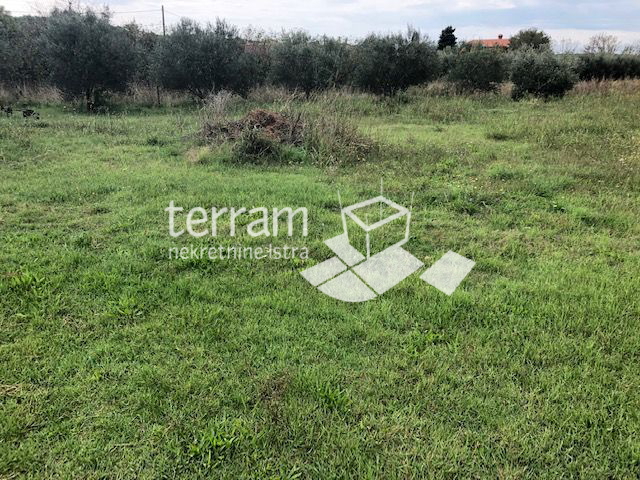 Istria, Medulin, Pomer, terreno edificabile 980m2, infrastruttura completa