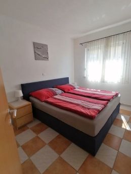 Istria, Fasana, casa 300m2, 3 appartamenti separati, 250m2 dal mare!! SALDI