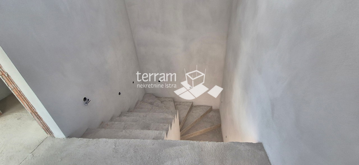 Istria, Ližnjan, appartamento 124m2, 2 camere da letto, parcheggio, giardino, NUOVO!! #vendita