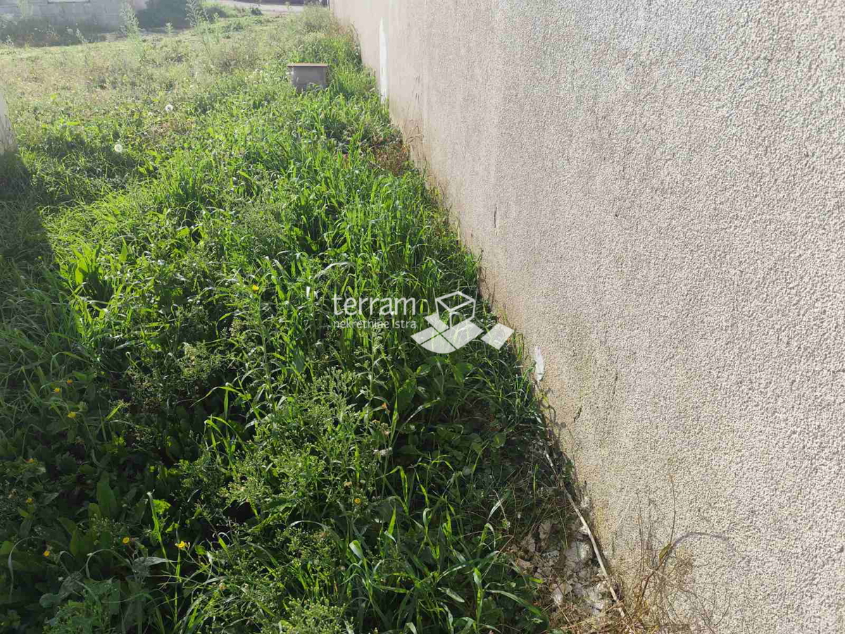 Istra, Pola, Valdebek, terreno edificabile 990m2, fabbricato 70m2, #vendita