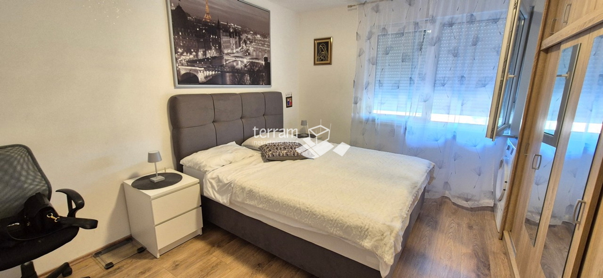 Istria, Pola, Centro più ampio, appartamento 53,76m2, 2 camere da letto + soggiorno con angolo cottura, secondo piano, #vendita