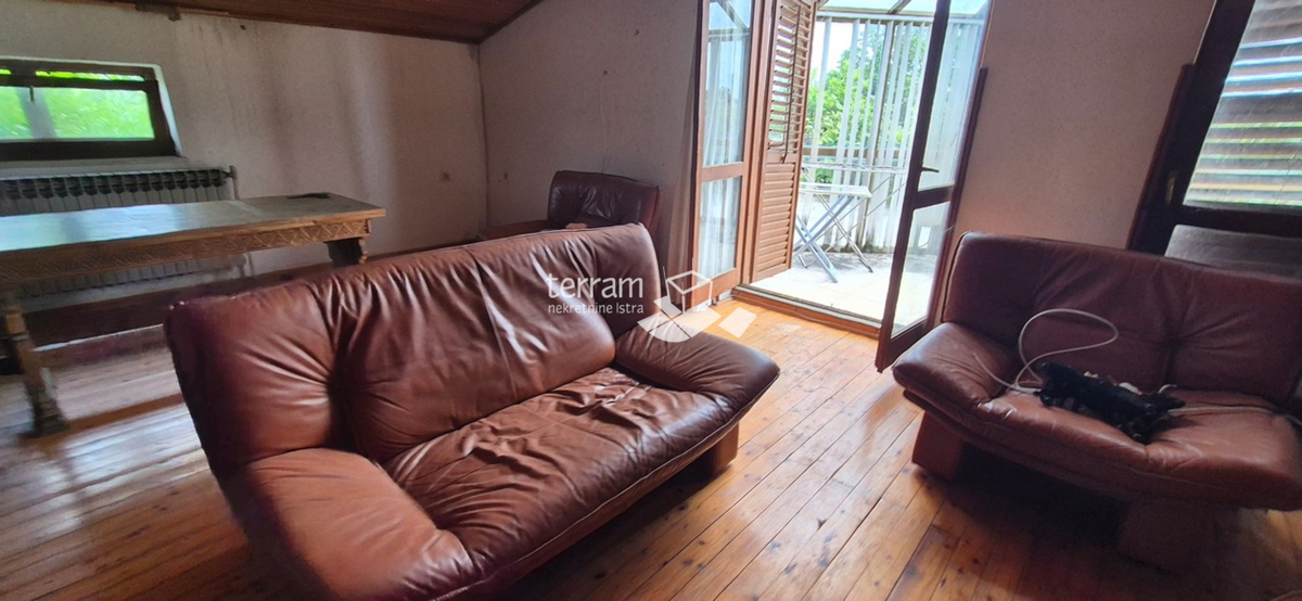 Istria, Promontorio, proprietà di 2600 m2, due case per un totale di 470 m2, 9 appartamenti, vista mare, #vendita