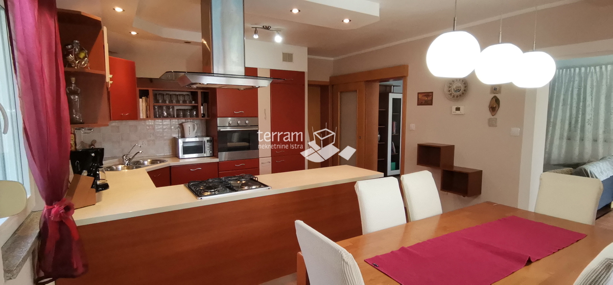 Istria, Pola, Šikići casa indipendente 206m2, con piscina #vendita