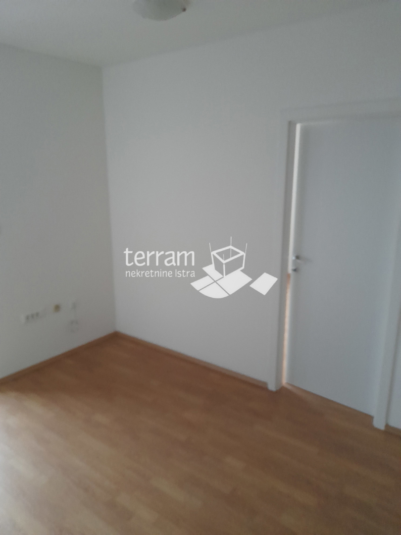 Istra, Pula, Centar, appartamento 89,26 m², 2 camere da letto + soggiorno, terzo piano, ascensore, #vendita