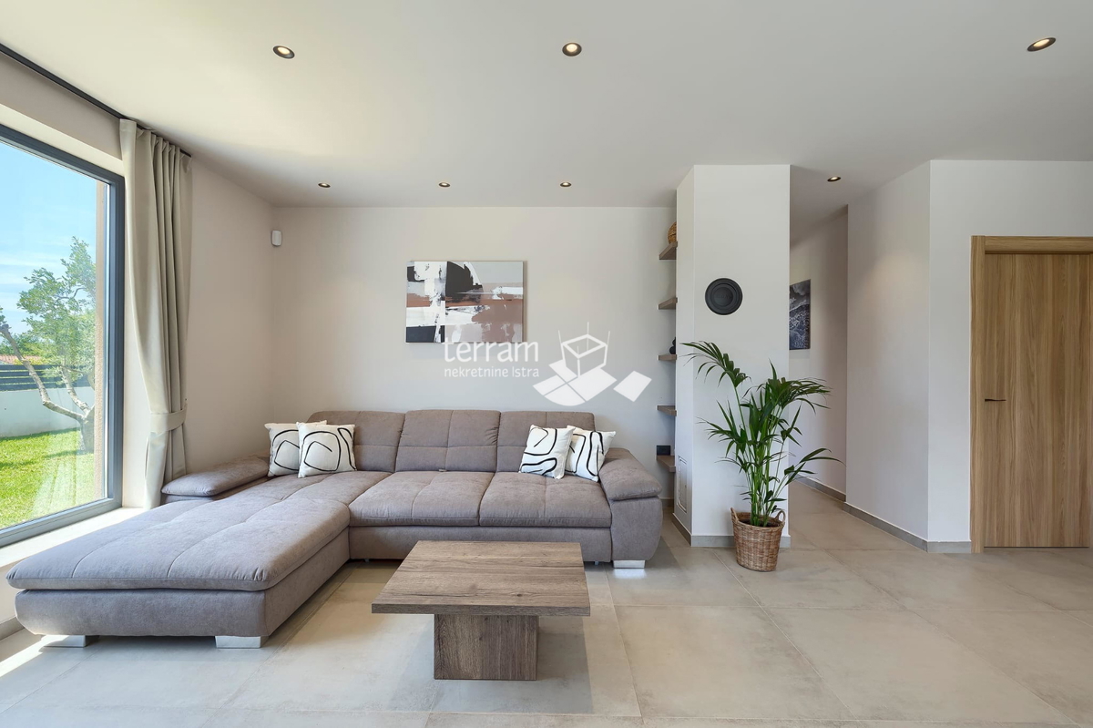 Istra, Vodnjan, periferia casa di lusso, 170m2, piscina 34m2, giardino 851m2, NUOVO, #vendita