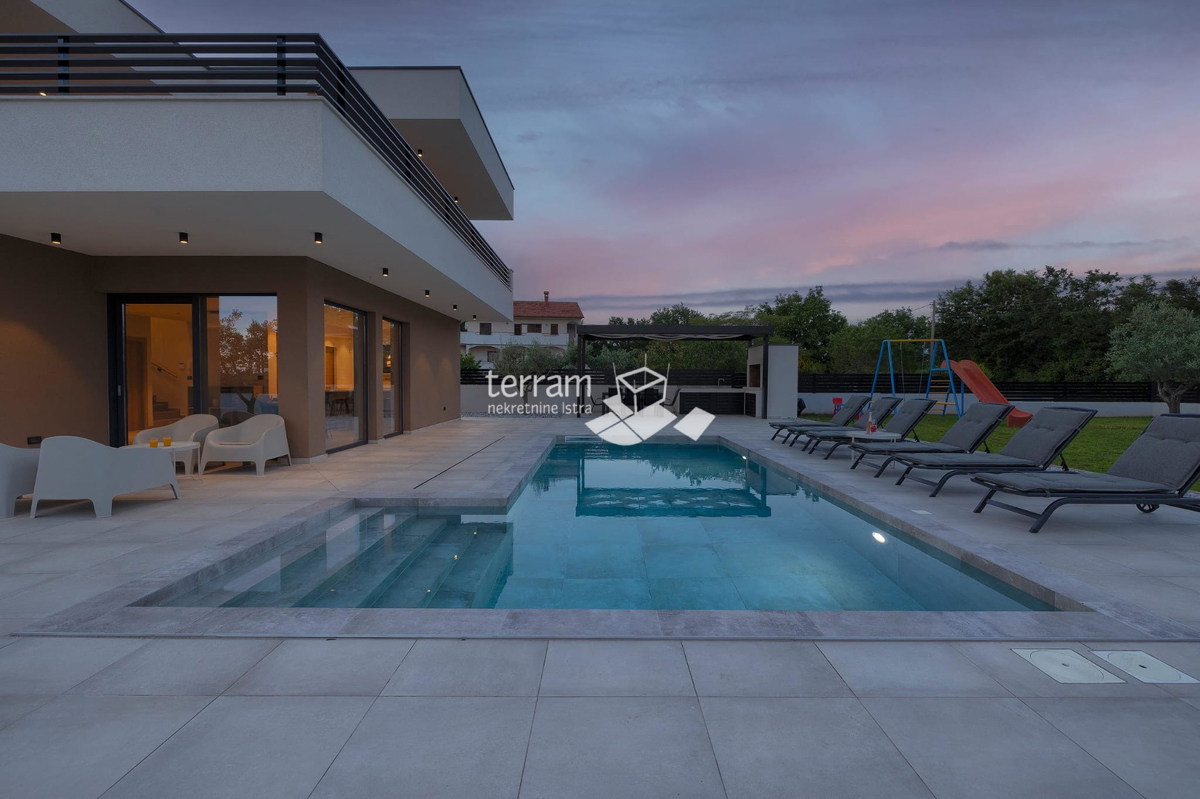 Istra, Vodnjan, periferia casa di lusso, 170m2, piscina 34m2, giardino 851m2, NUOVO, #vendita