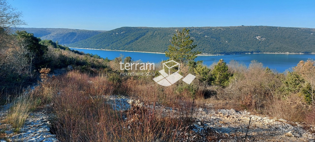 Istria, Albona, Trget terreno edificabile 1620m2 con vista diretta sul mare in vendita