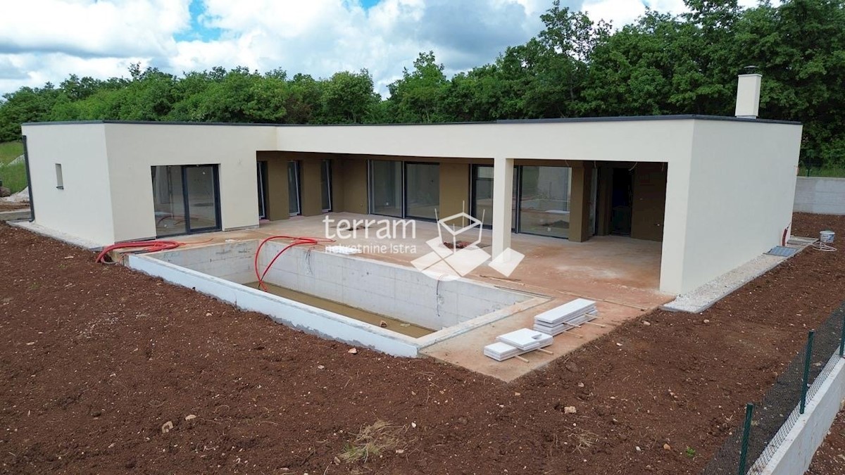 Istria, Gimino, Villa 170m2, con piscina, giardino 792m2 #vendita