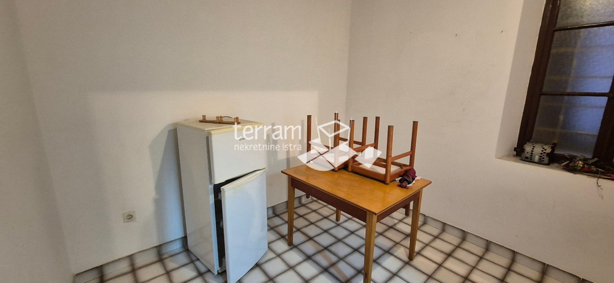 Istria, Pola, Stoja, appartamento 45.93, primo piano, 1 camera da letto + soggiorno #vendita