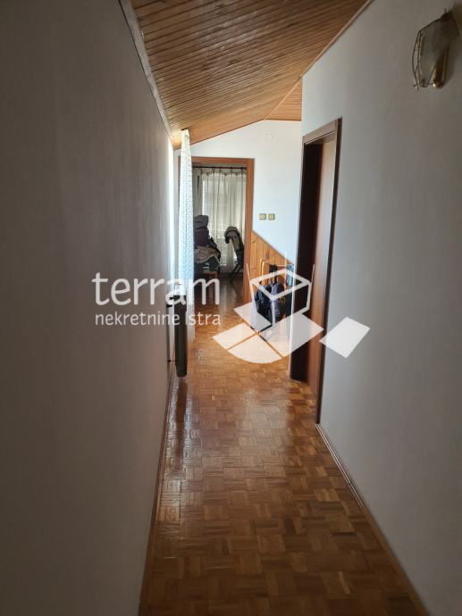 Istria, Pola, Šijana, casa bifamiliare, 160m2, giardino 260m2 #vendita