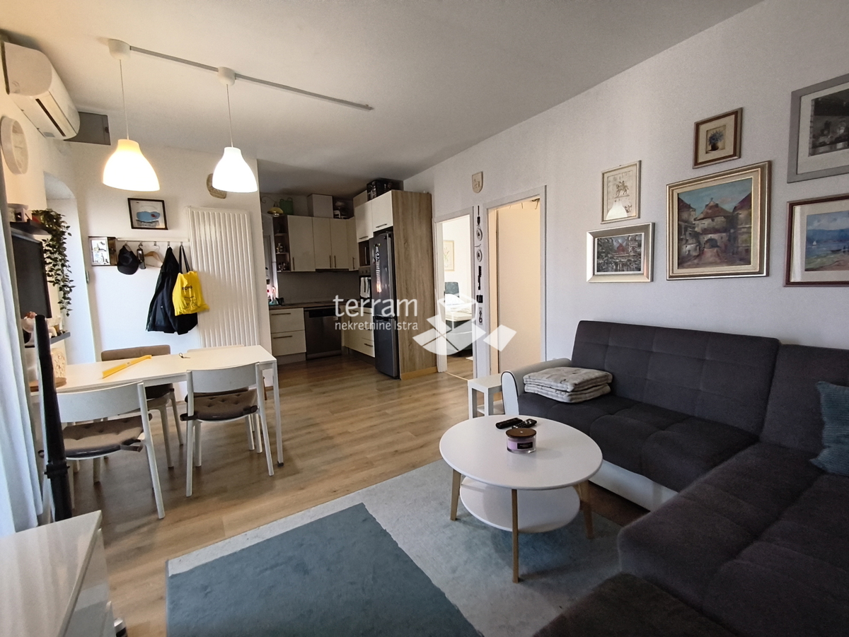 Istra, Pula, Centar, appartamento al primo piano 51,05 m², 2 camere da letto + soggiorno, #vendita