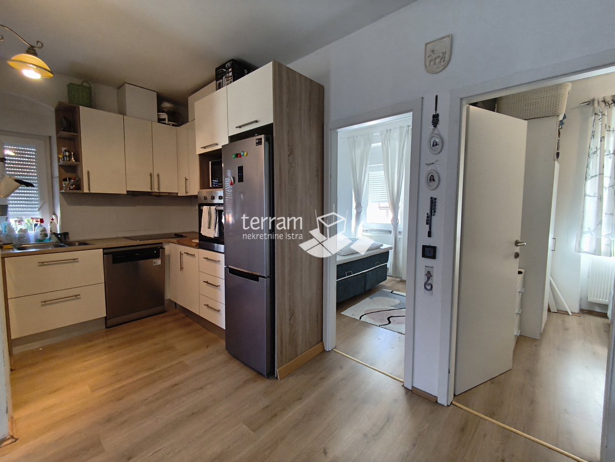 Istra, Pula, Centar, appartamento al primo piano 51,05 m², 2 camere da letto + soggiorno, #vendita