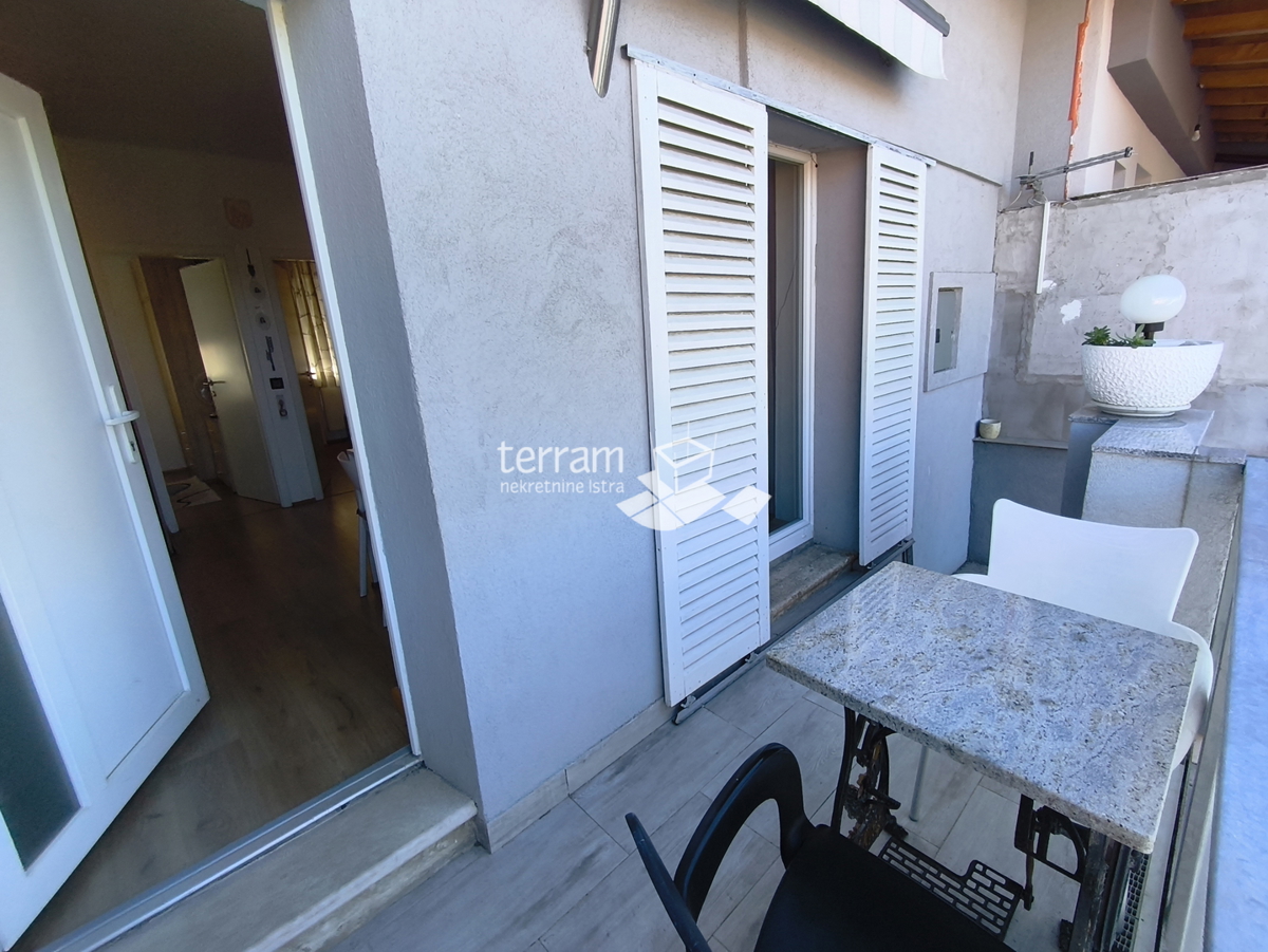 Istra, Pula, Centar, appartamento al primo piano 51,05 m², 2 camere da letto + soggiorno, #vendita