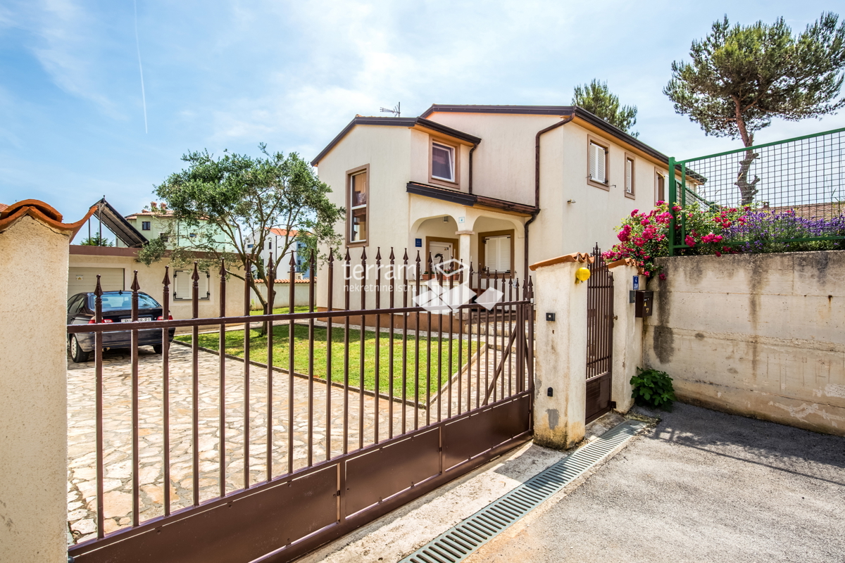 Istria, Lisignano, casa moderna con vista mare